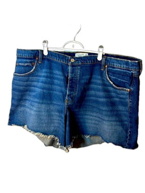 Abercrombie and Fitch Dad Jean Shorts High Rise Size 22/36